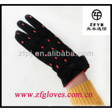 ZF100 Lady docorating suede glove